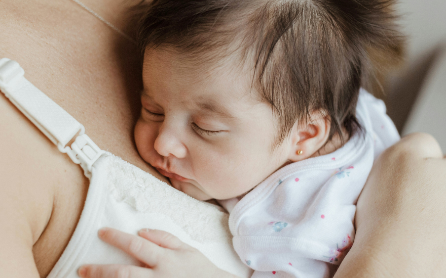 12 benefits of breastfeeding for baby and parent